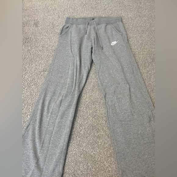 Nike Other - women Nike sweatpants